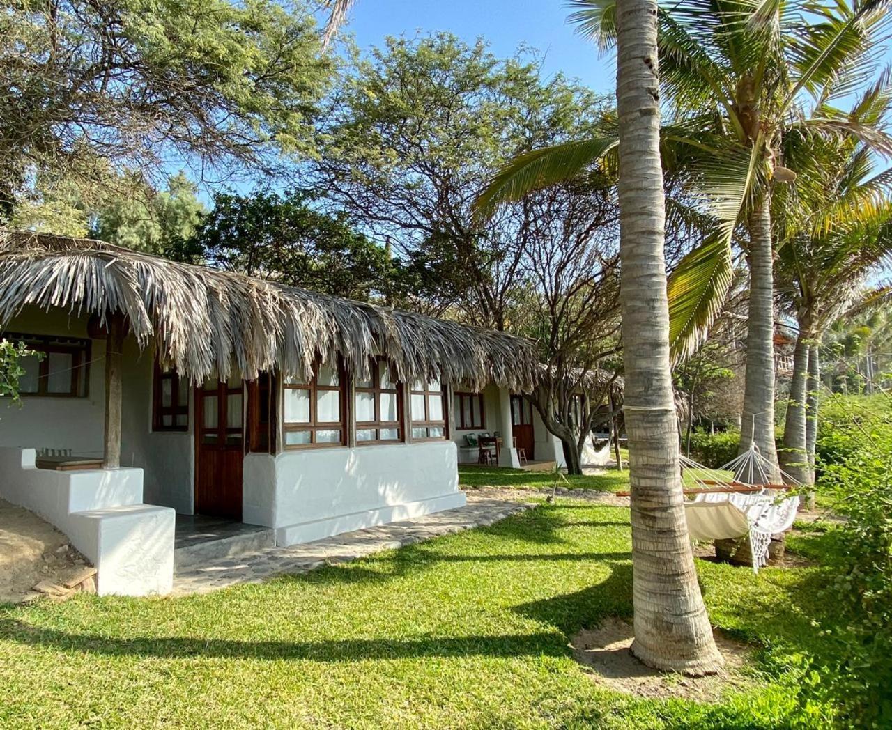 Bungalows Las Balsas Máncora Eksteriør billede